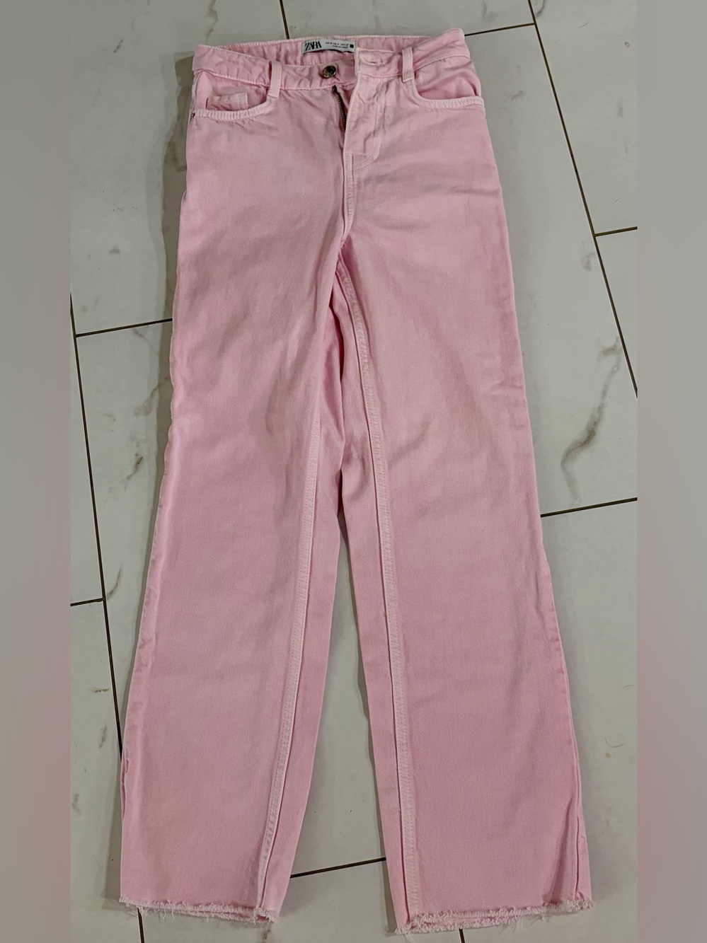 Zara Light Pink Straight-Leg Raw Hem Jeans SZ 0